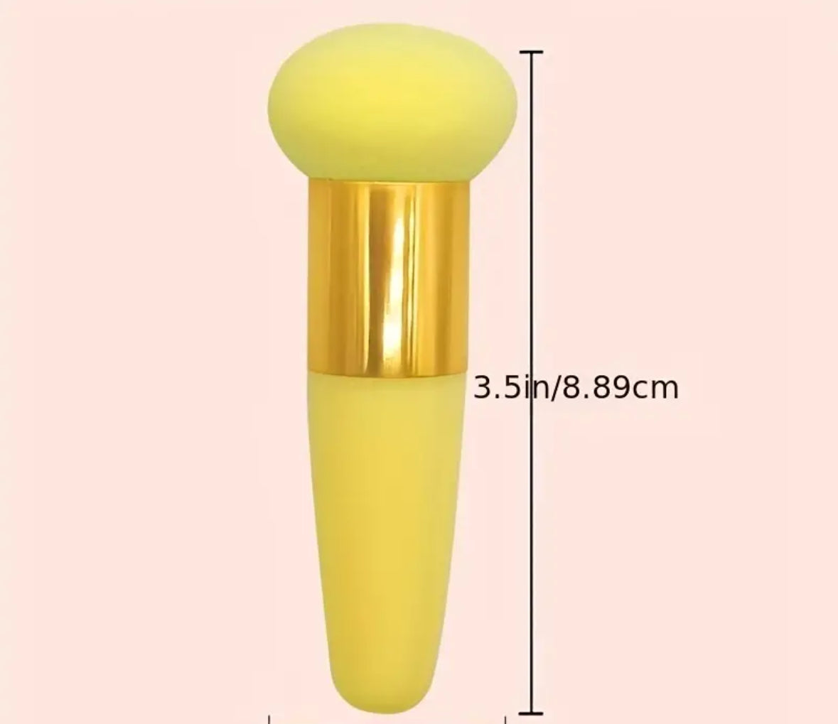 Foundation brush with handle